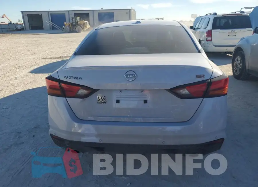 1N4BL4CV3PN420952 Photo# 6