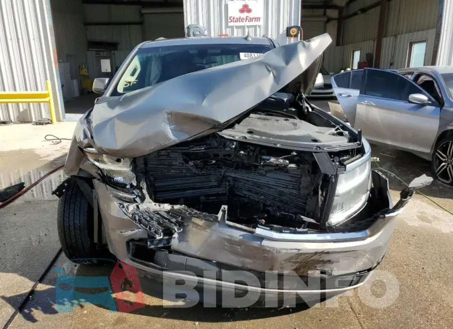 1GNSCAKC2JR138687 Photo# 5