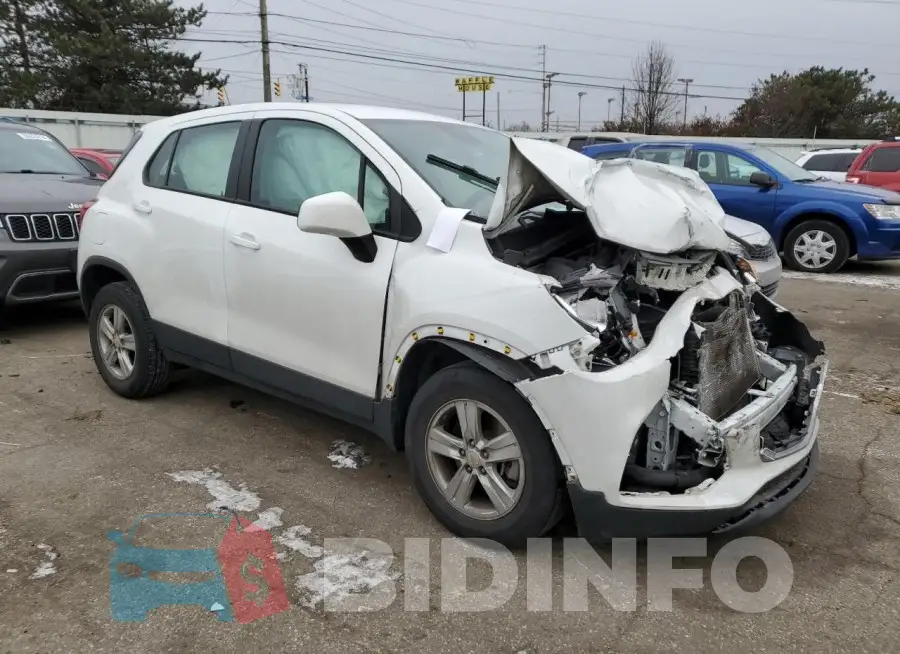 KL7CJNSM8NB501735 Photo# 4