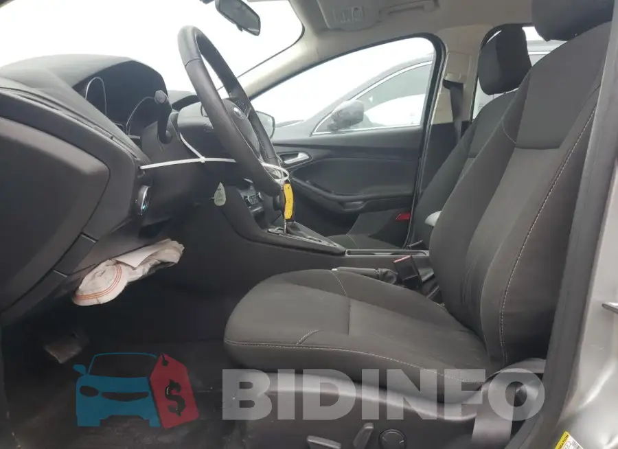 1FADP3F26GL250946 Photo# 7