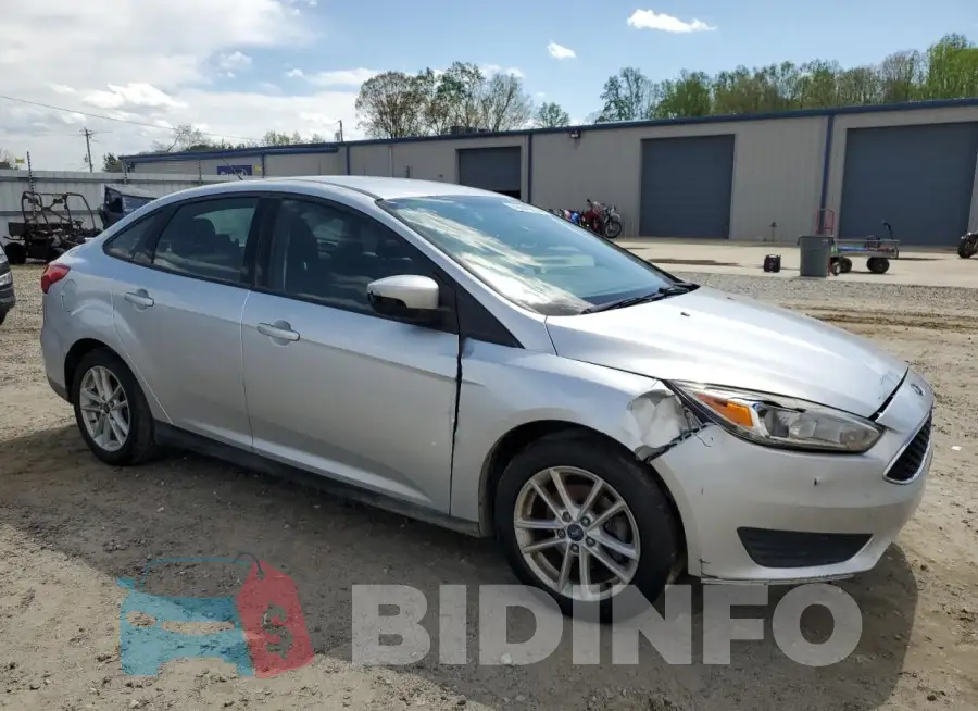 1FADP3F2XHL300698 Photo# 4