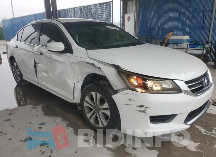 1HGCR2F31FA182084 Photo# 4