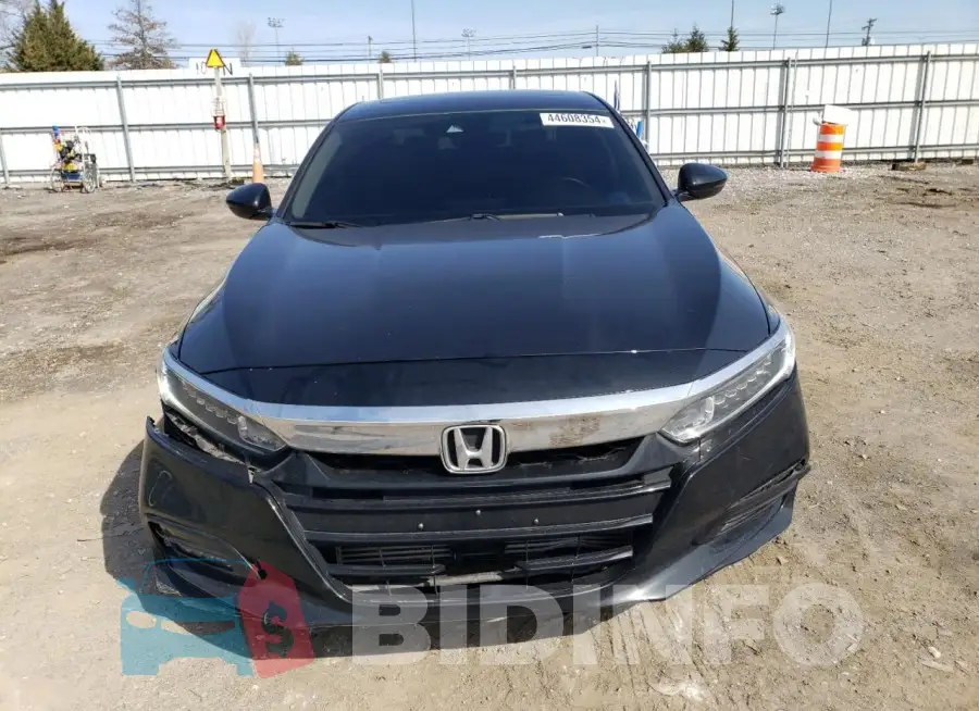 1HGCV2F50JA039987 Photo# 5