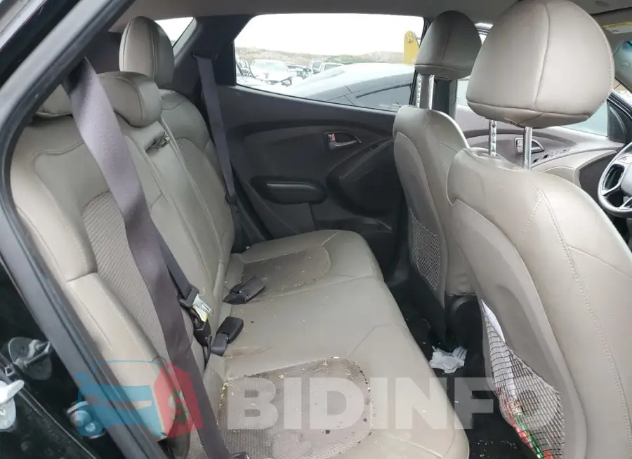 KM8JTCAF6FU102271 Photo# 11