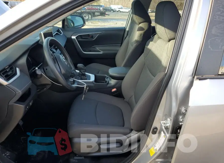 2T3F1RFV2PC392064 Photo# 7
