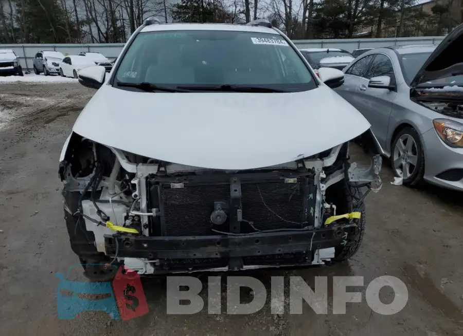 JTMRFREV8FD101528 Photo# 5