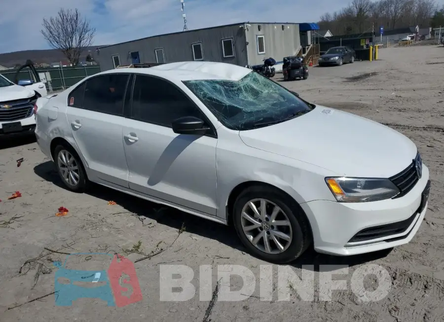 3VWD17AJ2FM402426 Photo# 4