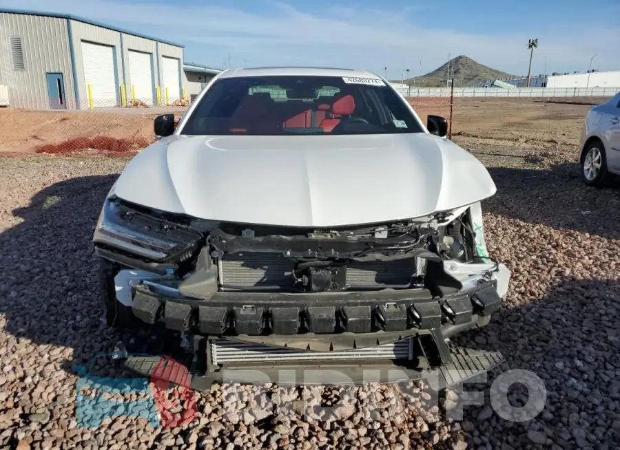 19UUB6F59NA003726 Photo# 5