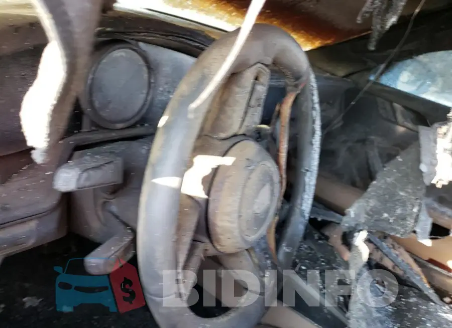WP0AB2A94LS225747 Photo# 9