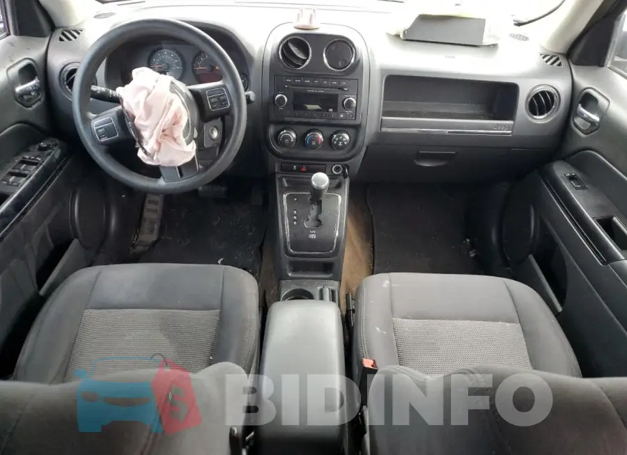1C4NJPBAXFD409576 Photo# 8