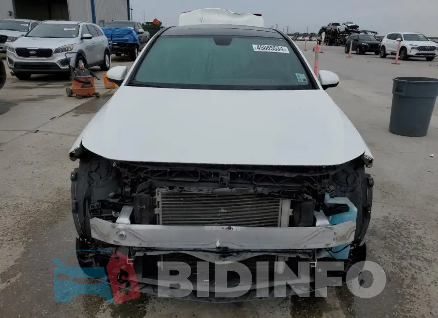 WDD3G4EB9KW034325 Photo# 5
