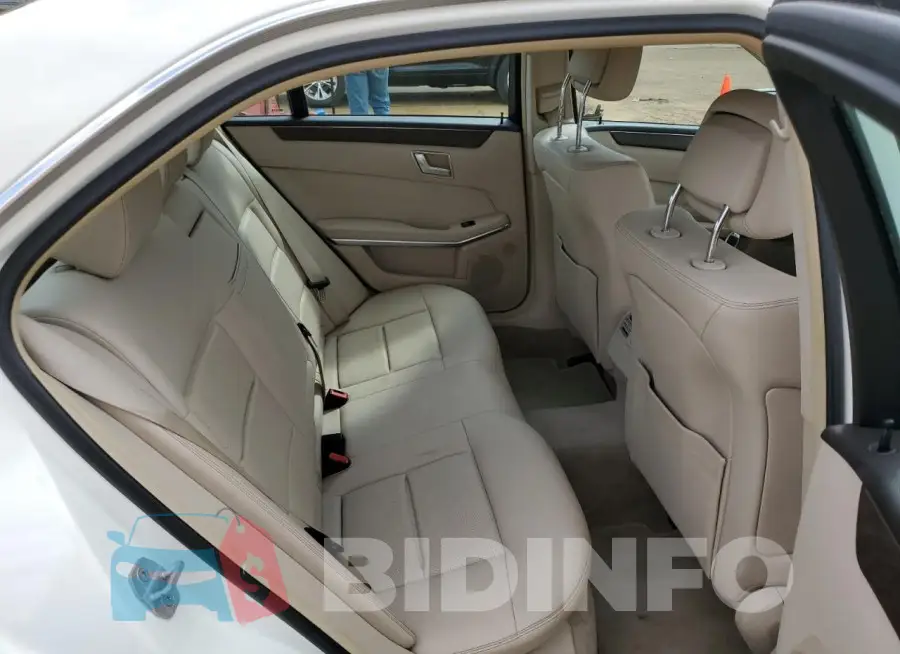 WDDHF5KB0GB201351 Photo# 10