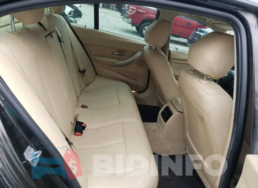 WBA8E5G59GNT41717 Photo# 10