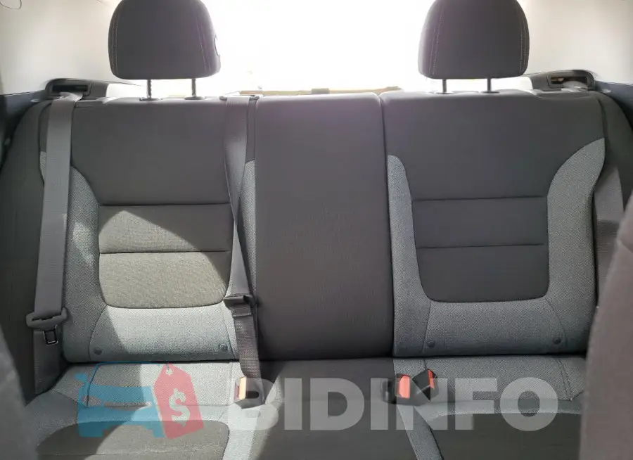 KL79MPSL4PB214674 Photo# 10