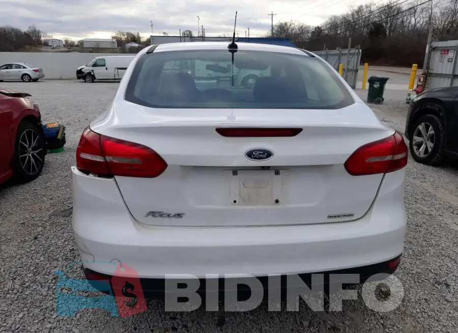 1FADP3E21GL288621 Photo# 6