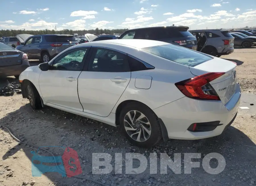 19XFC2F73GE078937 Photo# 2