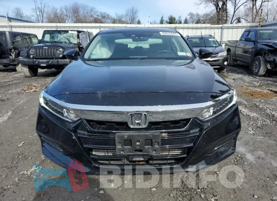 1HGCV1F62JA059595 Photo# 5