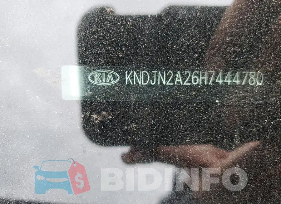 KNDJN2A26H7444780 Photo# 12