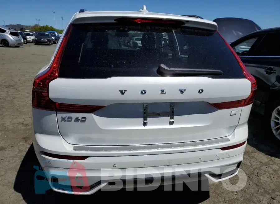 YV4H60DL3R1761812 Photo# 6