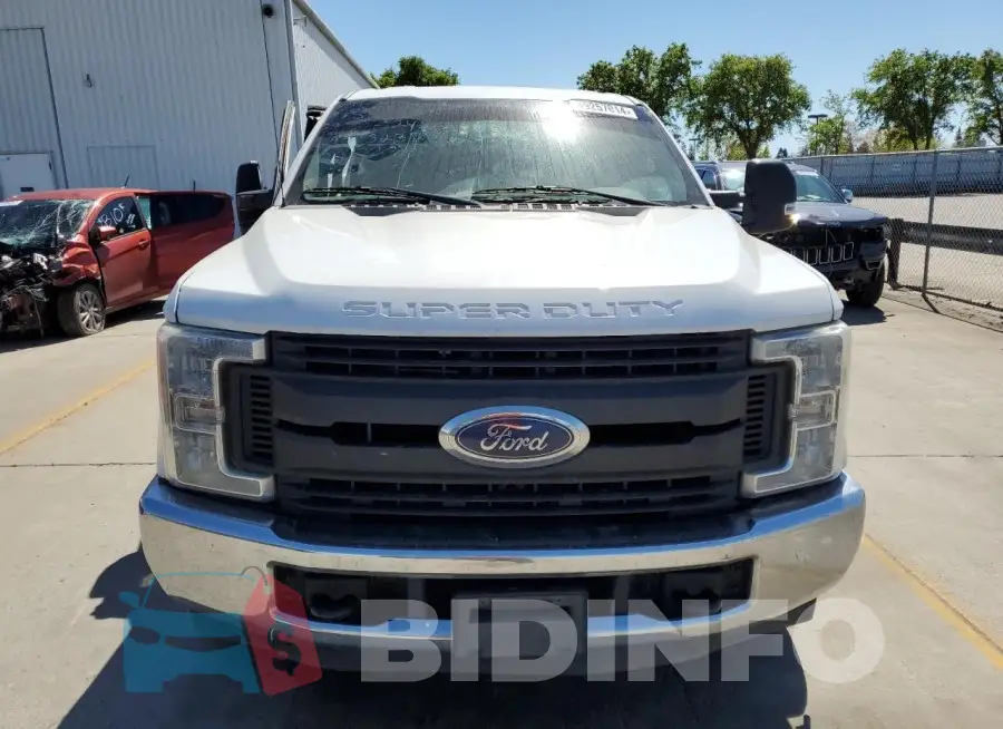 1FT7X2A63HED93239 Photo# 5
