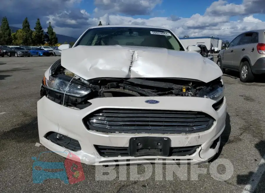 3FA6P0LU1GR142510 Photo# 5