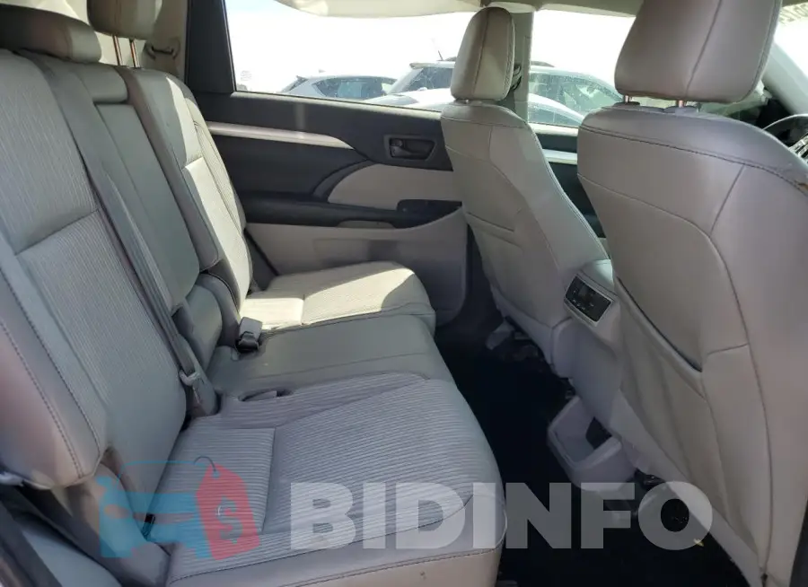 5TDZZRFH8JS284815 Photo# 11