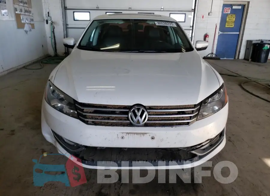 1VWBS7A38FC004838 Photo# 5