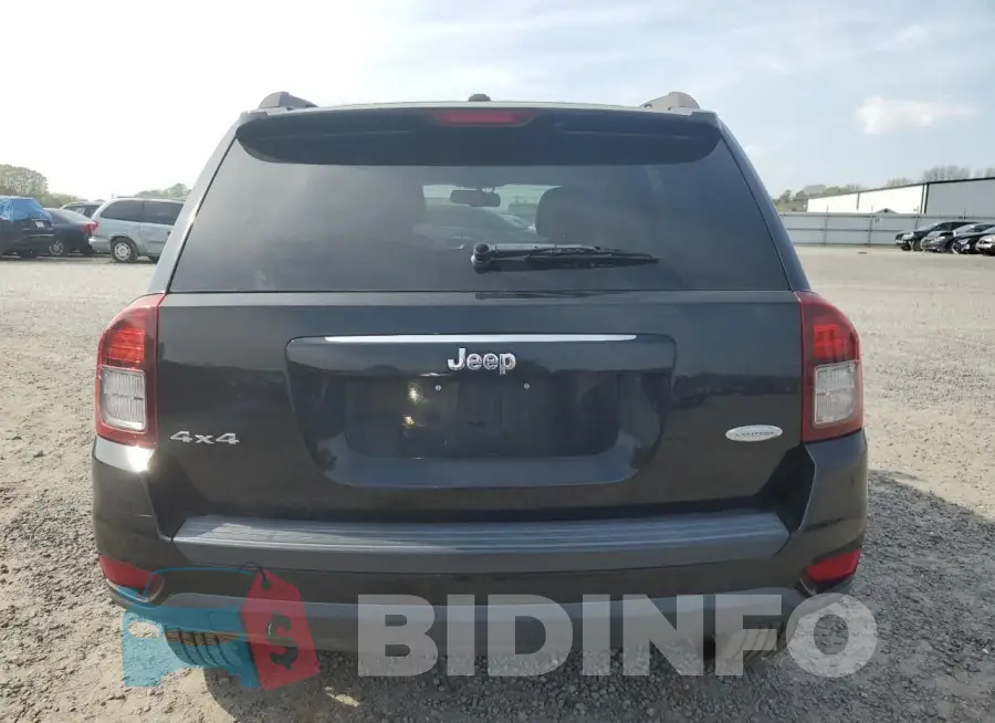 1C4NJDEB7GD718927 Photo# 6