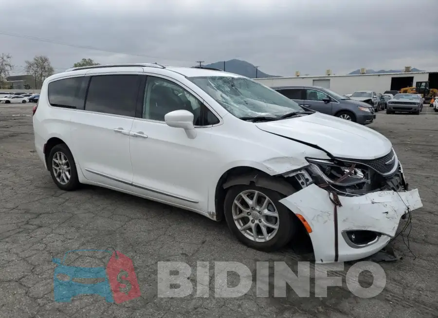 2C4RC1BG2LR269285 Photo# 4