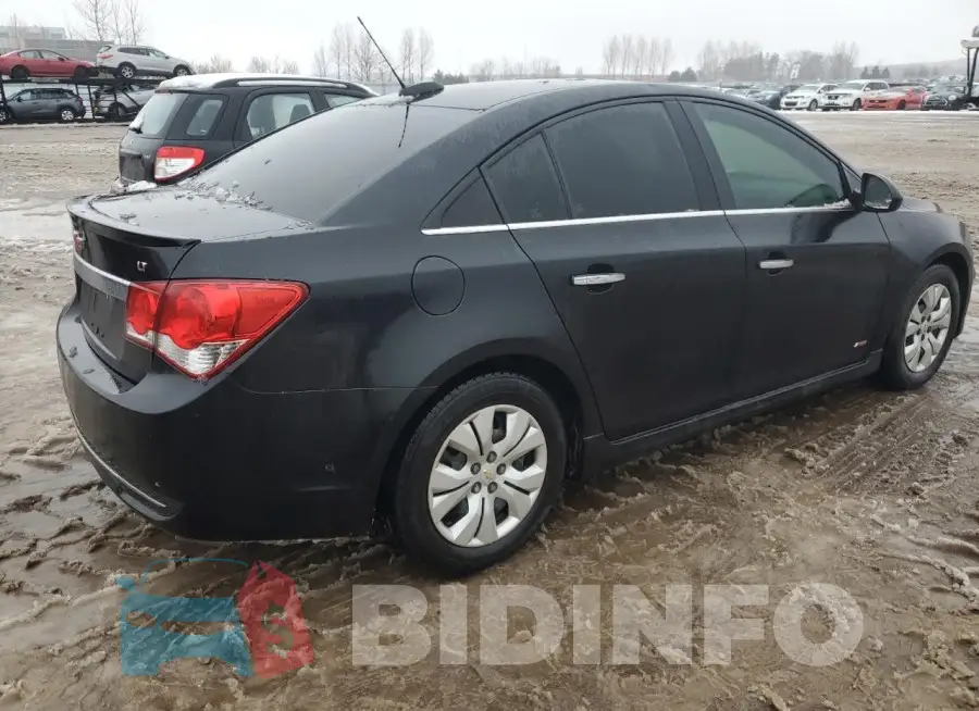 1G1PE5SB9F7268663 Photo# 3