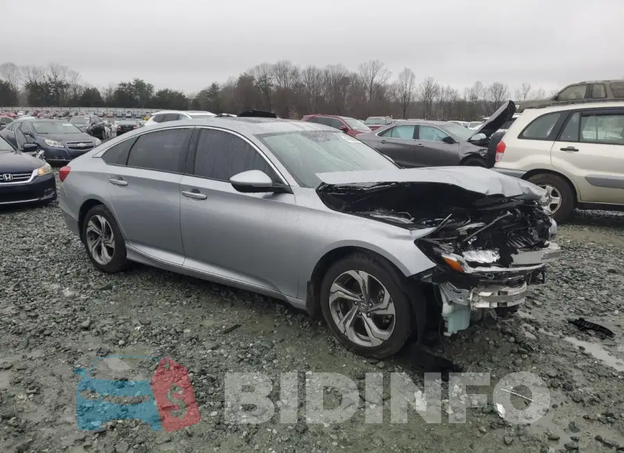 1HGCV2F56JA018643 Photo# 4