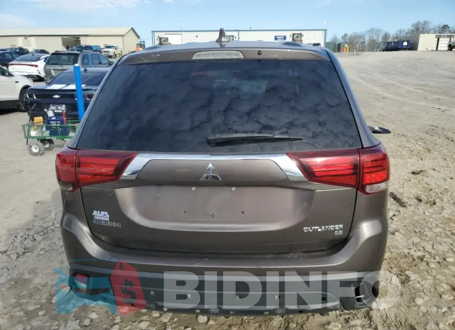 JA4AD3A32KZ015045 Photo# 6
