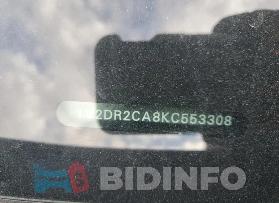 1V2DR2CA8KC553308 Photo# 13