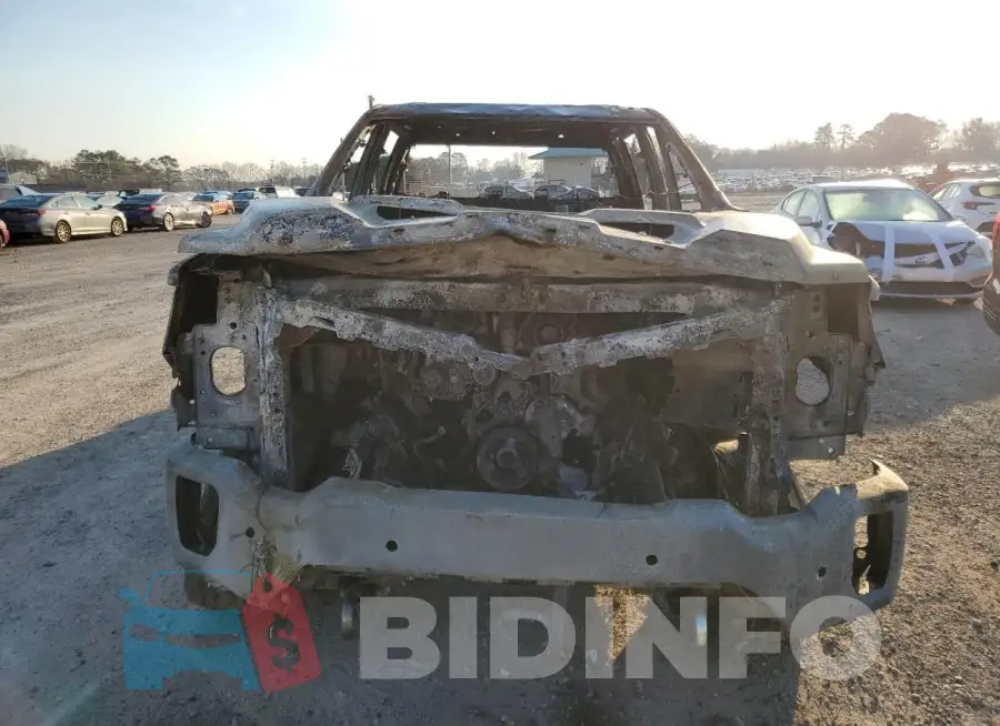 1GT49REY6NF255279 Photo# 5