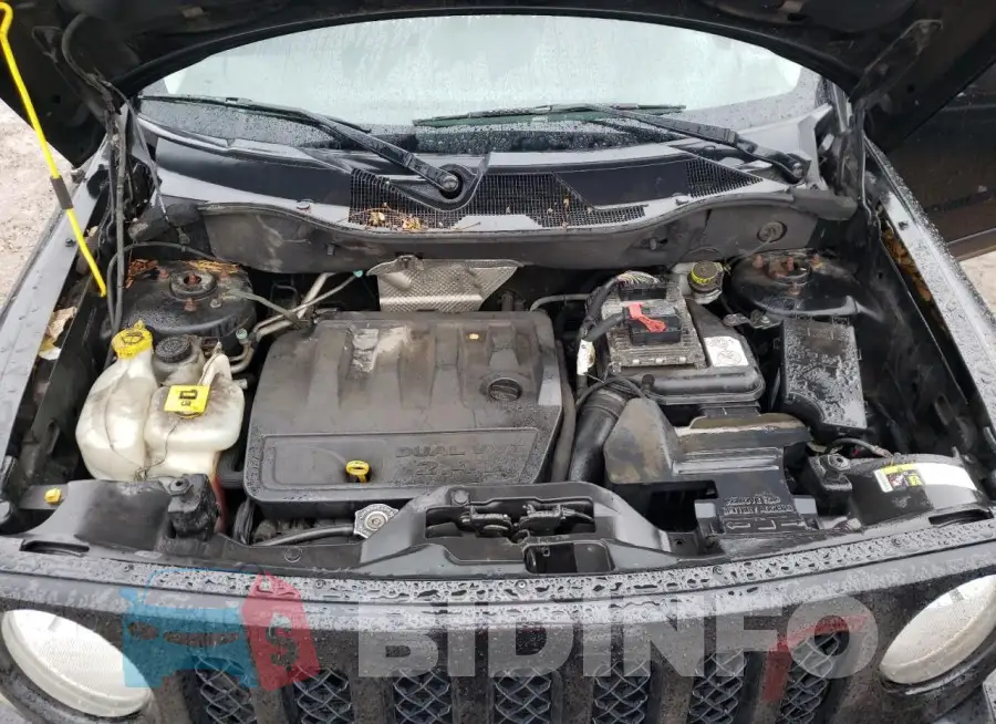 1C4NJPBB3FD372976 Photo# 11