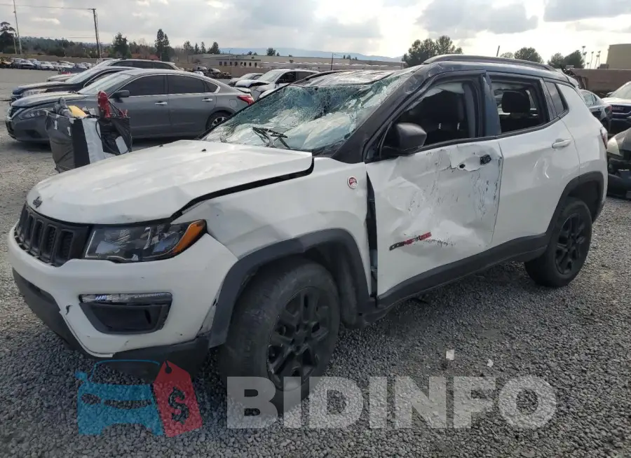 3C4NJDDB3LT150164 Photo# 1
