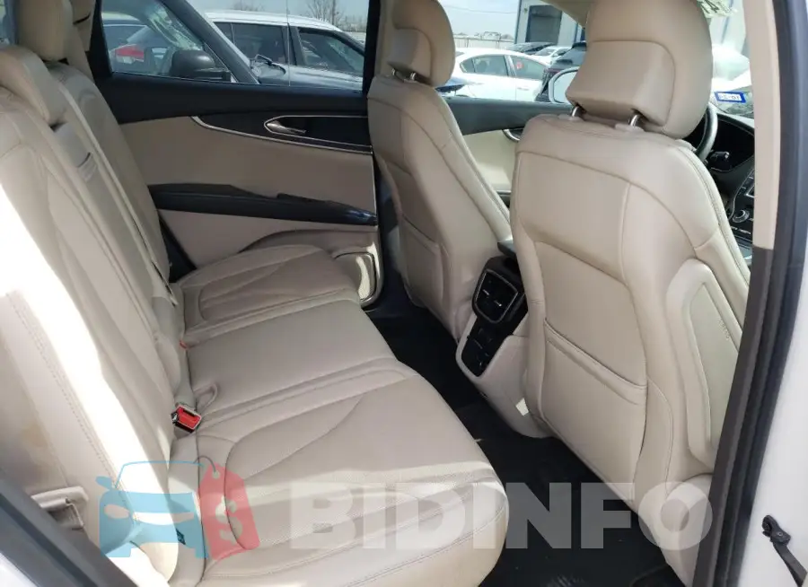 2LMPJ6LR2JBL12409 Photo# 10