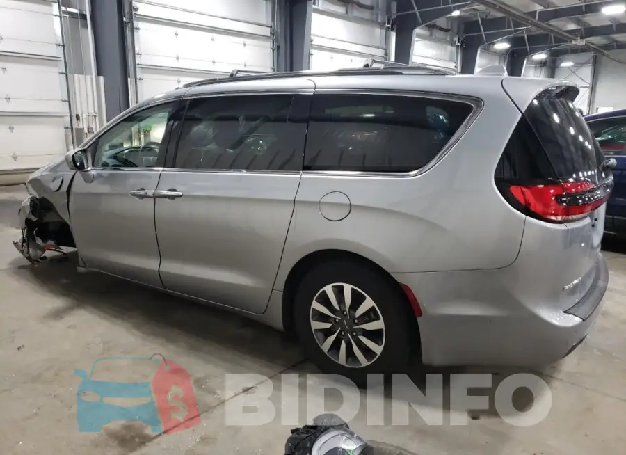 2C4RC1L76MR562672 Photo# 2