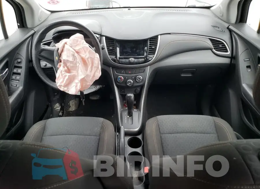 KL7CJKSB9JB732389 Photo# 8