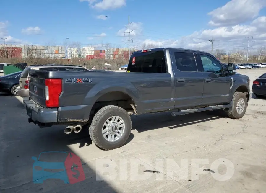 1FT7W2BT2JEB21679 Photo# 3
