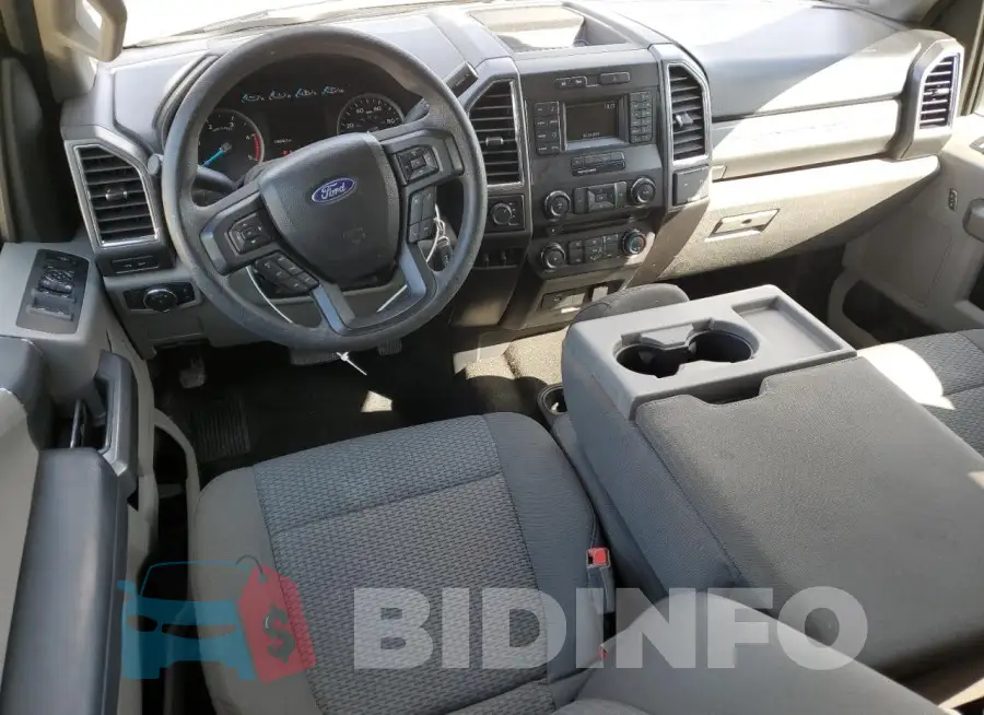 1FT7W2BT2JEB21679 Photo# 8