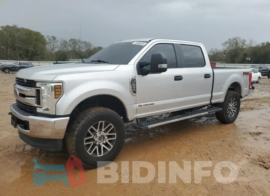 1FT7W2BT7KED82372 Photo# 1