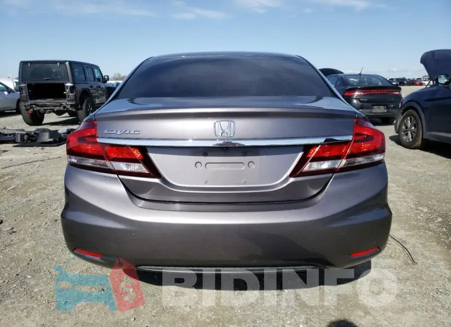 19XFB2F57FE283306 Photo# 6