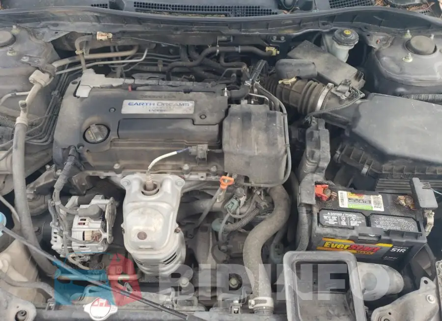 1HGCR2F30FA118215 Photo# 11