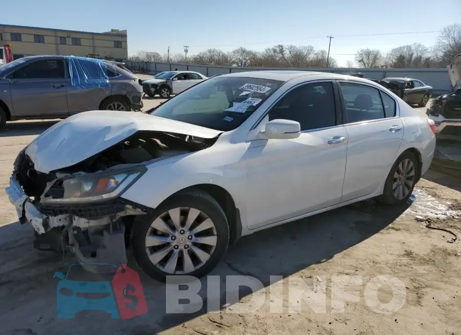 1HGCR2F72FA147203 Photo# 1