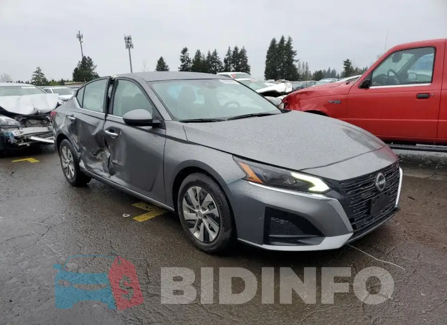 1N4BL4BV2PN388741 Photo# 4