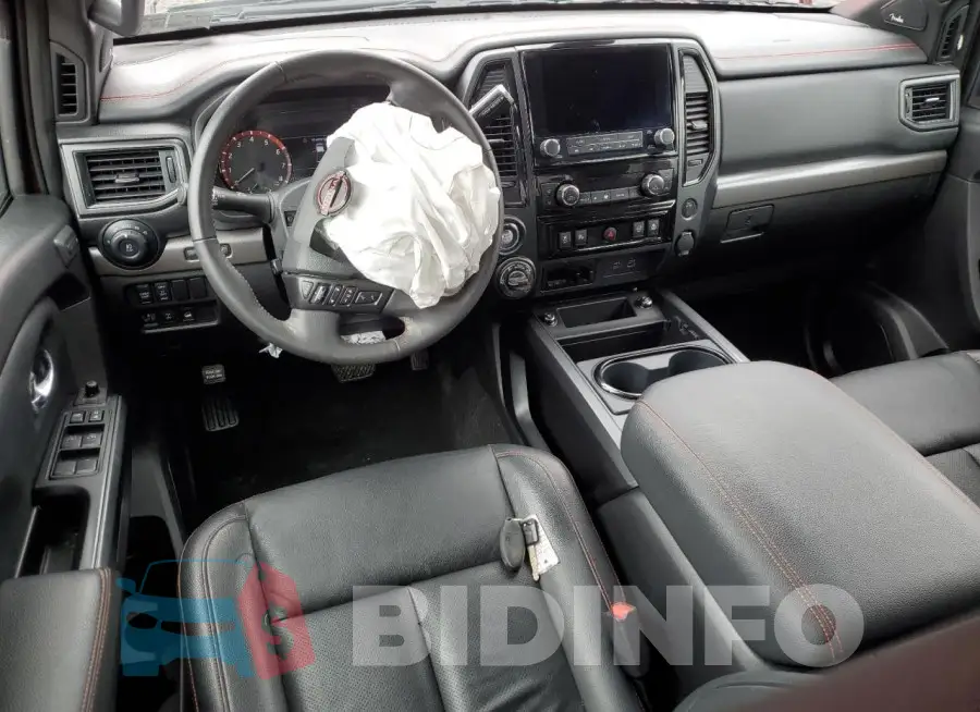 1N6AA1ED1PN116742 Photo# 8