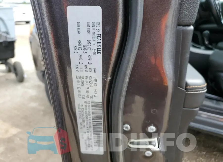 3C4NJCABXJT416825 Photo# 12