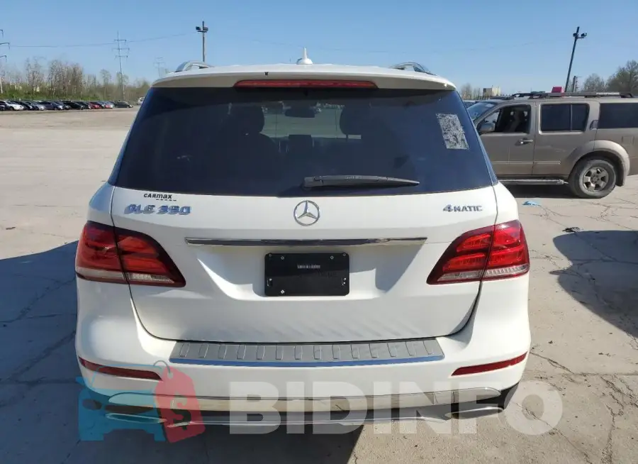 4JGDA5HB1GA801117 Photo# 6