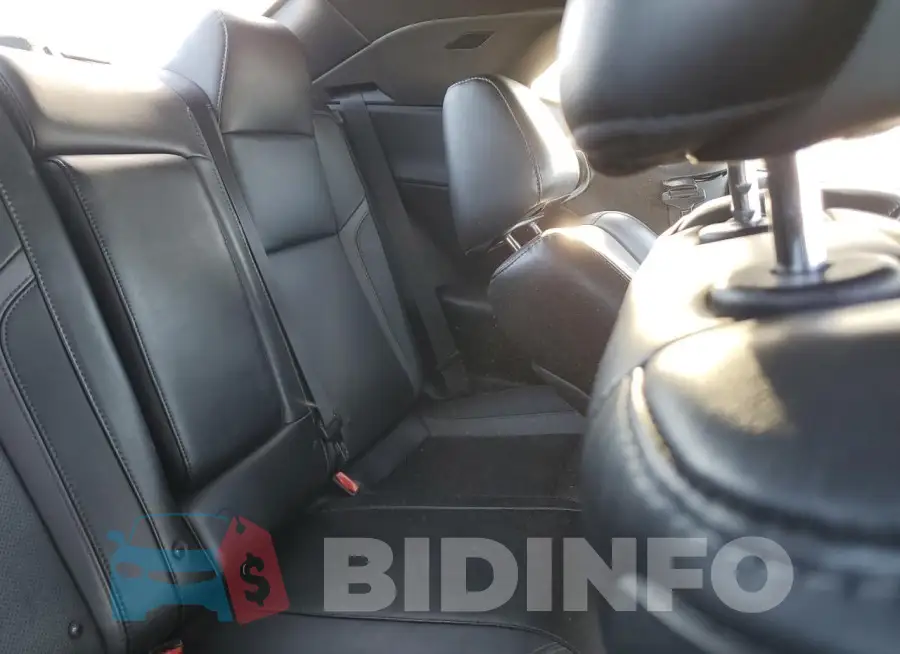 2C3CDZAG0JH258862 Photo# 10